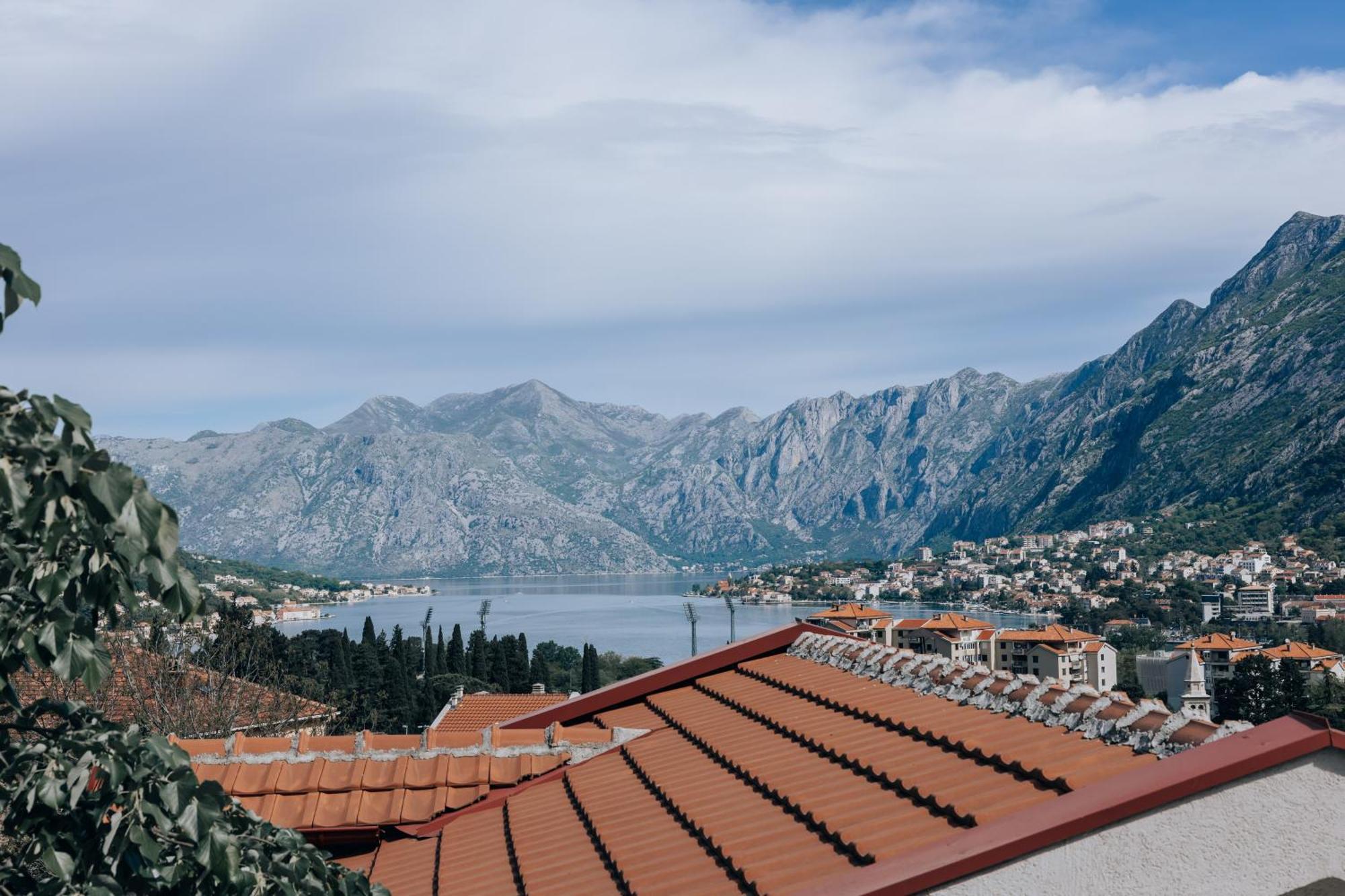 Paradise Bay Apartments Котор Екстериор снимка