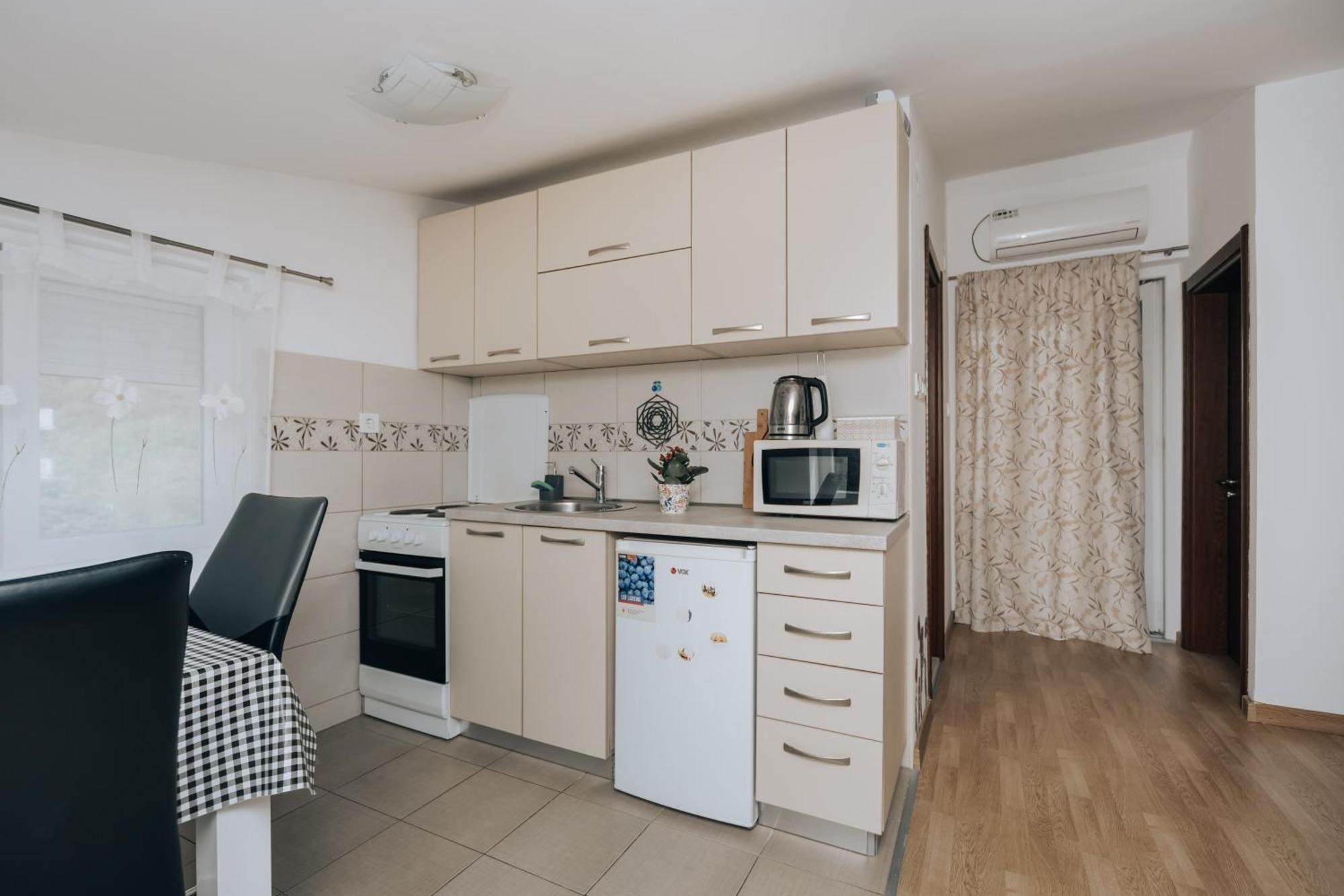 Paradise Bay Apartments Котор Екстериор снимка
