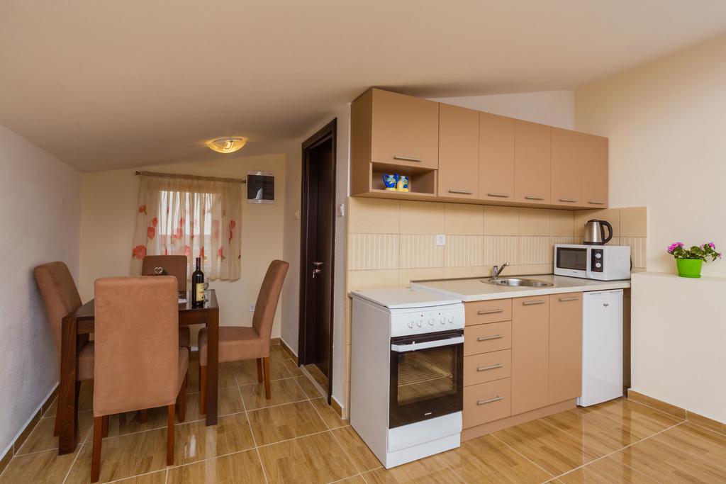 Paradise Bay Apartments Котор Екстериор снимка