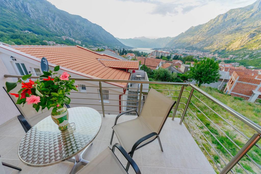 Paradise Bay Apartments Котор Екстериор снимка