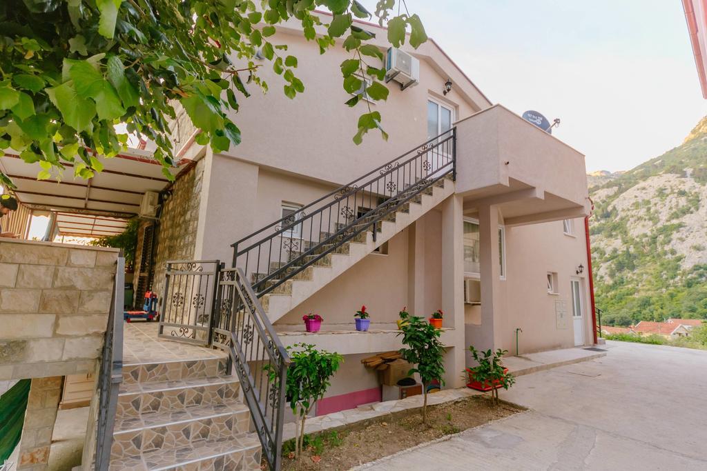 Paradise Bay Apartments Котор Екстериор снимка